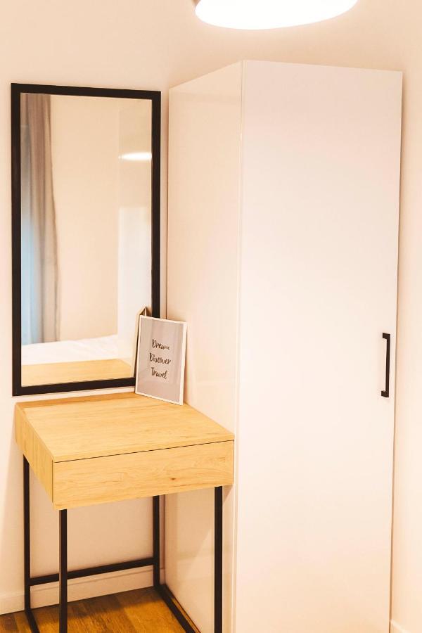 Lina - Prn, Tower Prishtina Apartman Pristina Kültér fotó