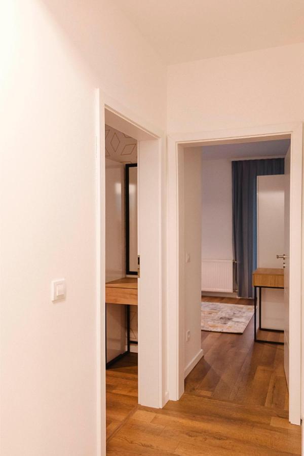 Lina - Prn, Tower Prishtina Apartman Pristina Kültér fotó