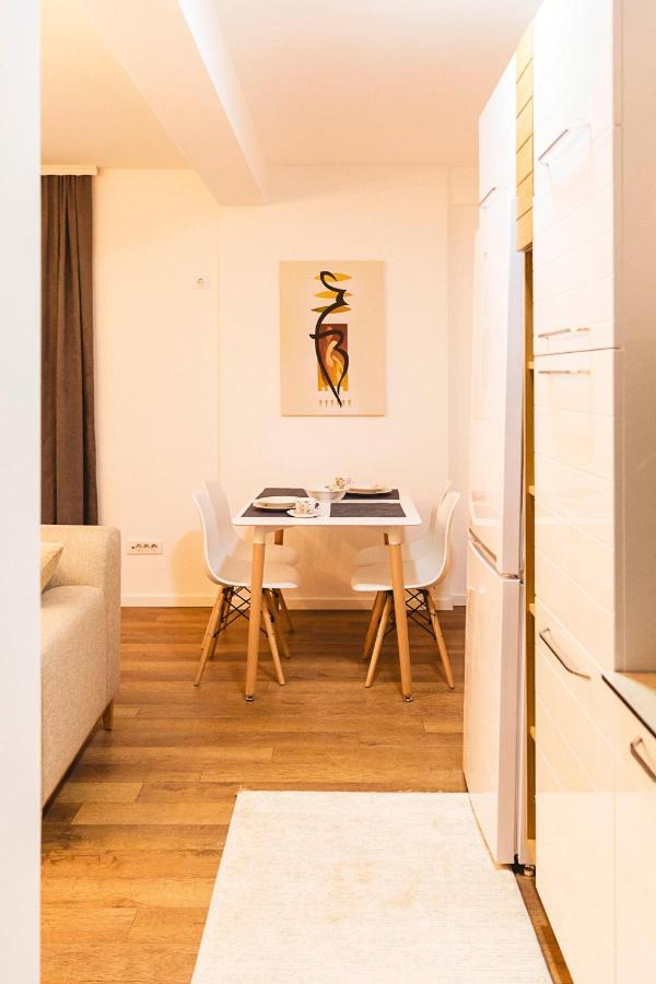 Lina - Prn, Tower Prishtina Apartman Pristina Kültér fotó